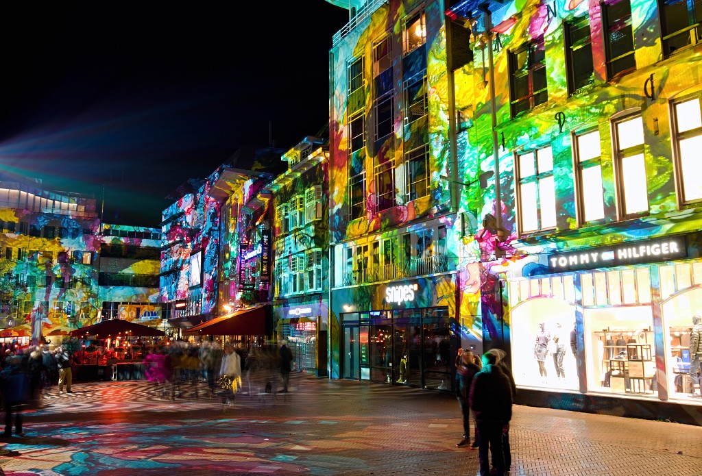 eindhoven kunst art china light licht festival lichtshow show festiviteit glow evenement event chinees chinese verlichting draak dragon lichtfestival